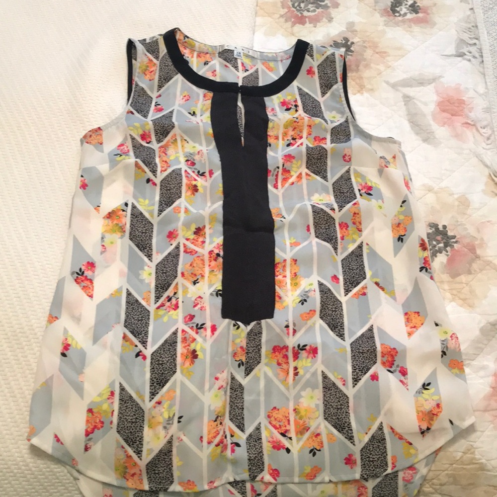 Adorable Cabi top